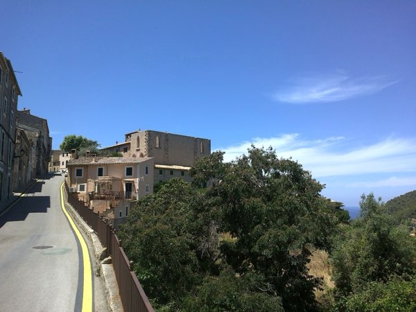 The road through Estellencs