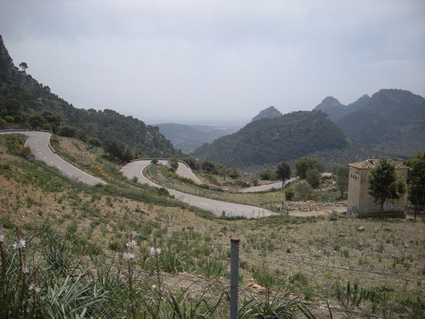 Hairpins on the old road over the Coll de Sóller